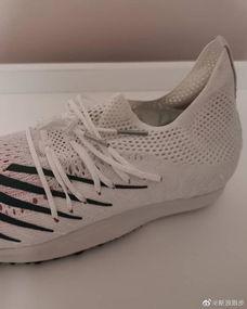 近期新跑鞋爆料事件视频,视频曝光背后的科技与悬念 第1张 近期新跑鞋爆料事件视频,视频曝光背后的科技与悬念 第1张